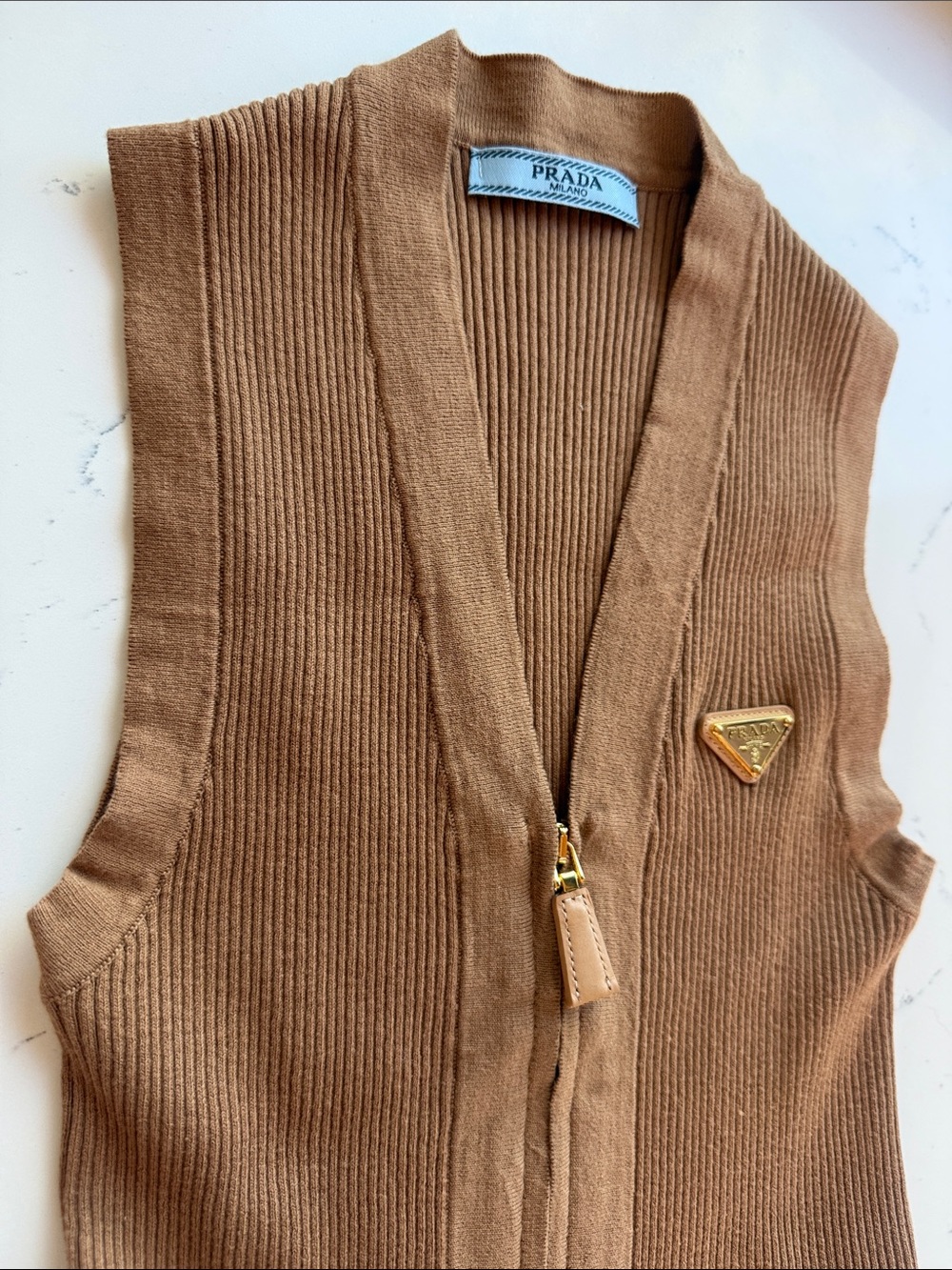 Prada Ribbed Knit Sleeveless Zip Vest Cardigan Brown Camel Leather Logo Plaque - Picture 4 of 16